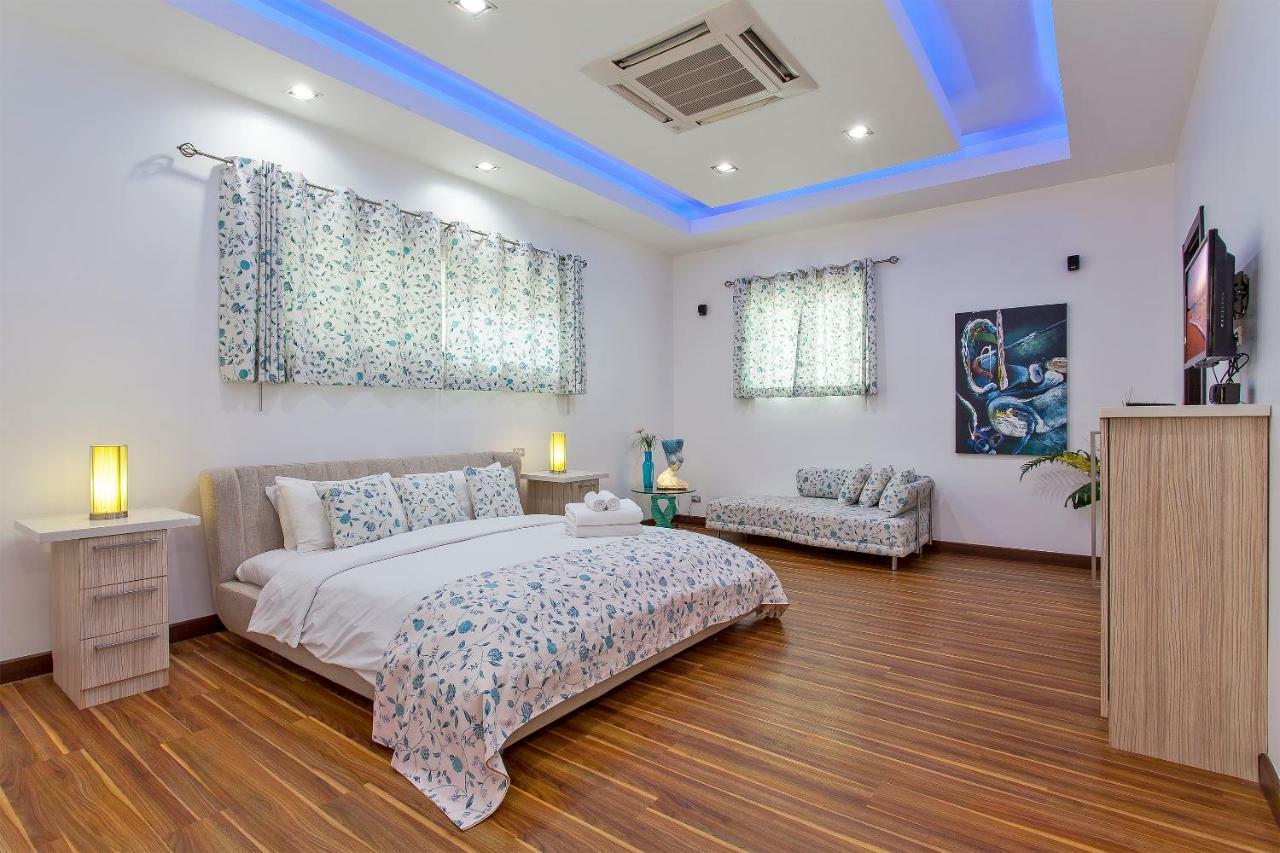 Royale Grand Villa Pattaya Exterior foto