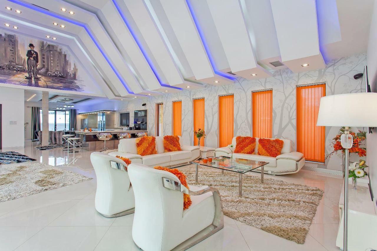 Royale Grand Villa Pattaya Exterior foto